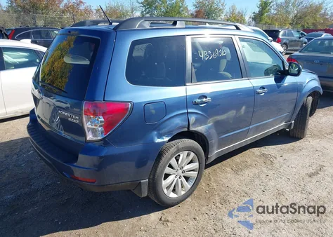 2013 Subaru Forester 2.5X Premium z USA, uszkodzony, nr VIN JF2SHADC3DH429122